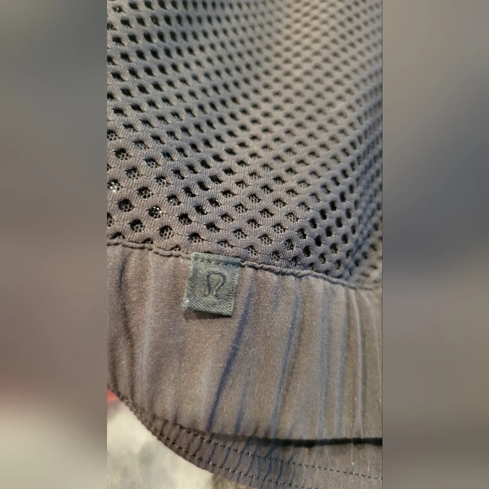 Lululemon Rare Black Mesh Long Sleeve Top - Picture 7 of 10